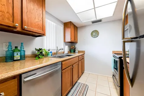 305 Tarpon Point Tarpon Springs FL 34689