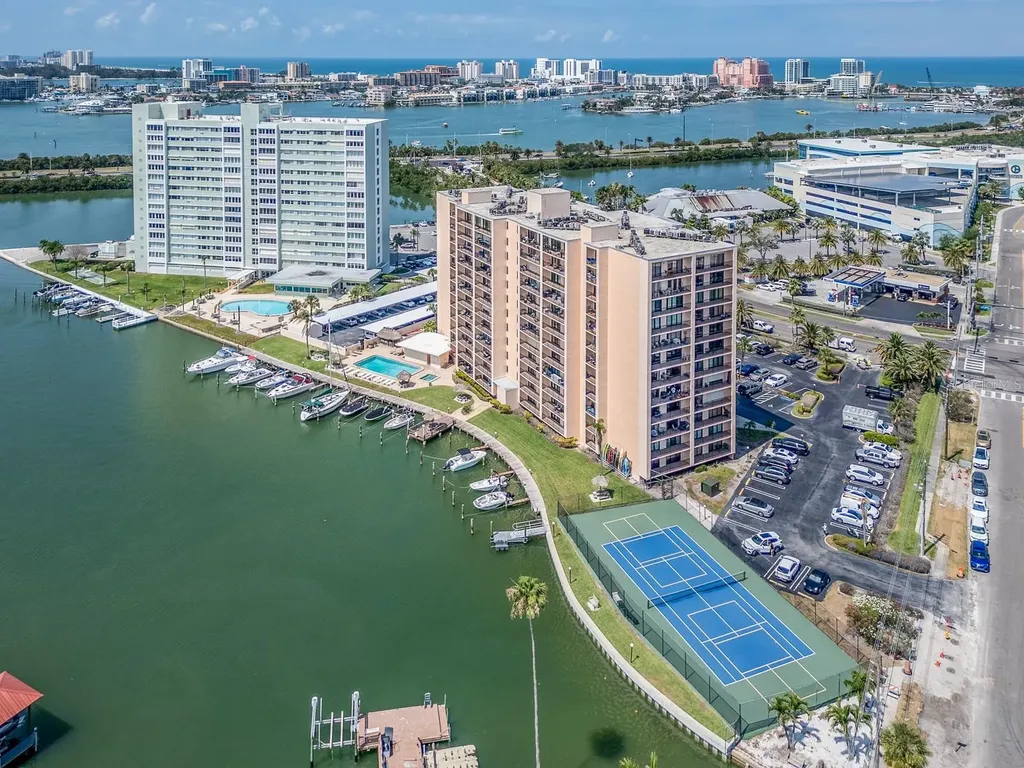 51 Island Way Clearwater Beach FL 33767