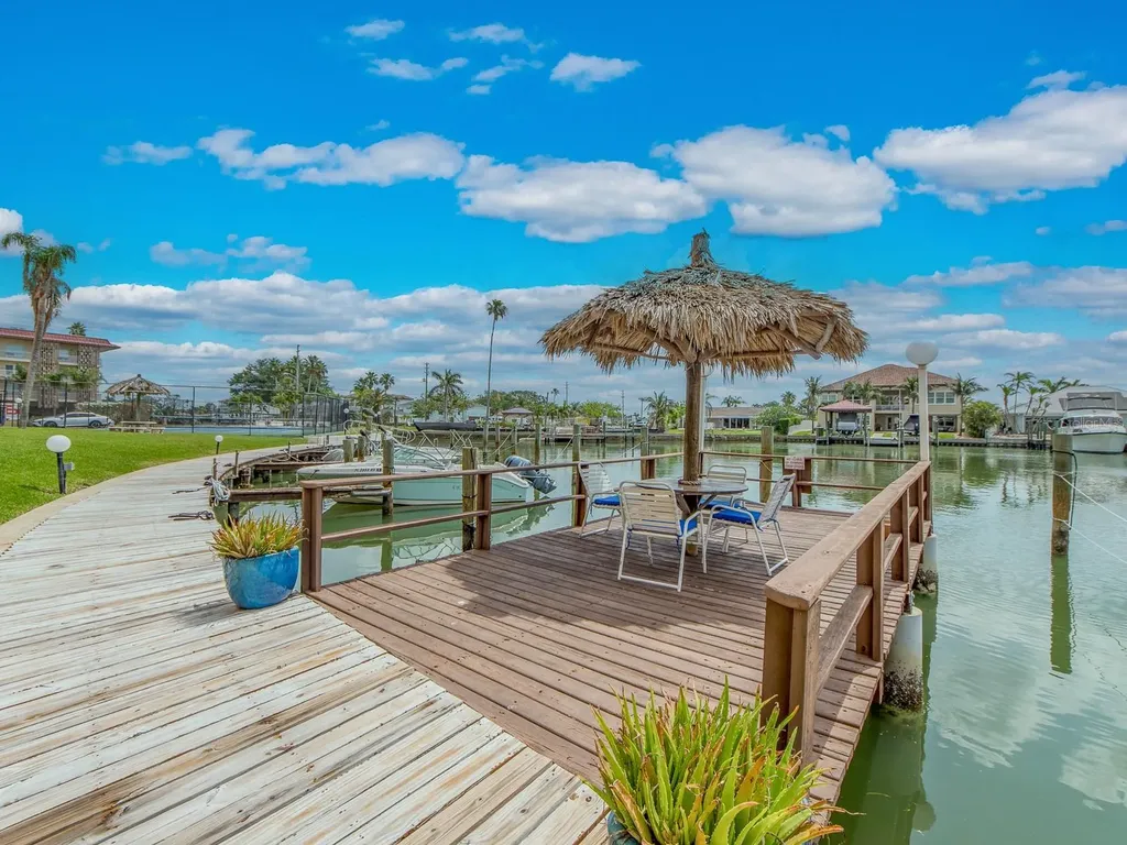 51 Island Way Clearwater Beach FL 33767