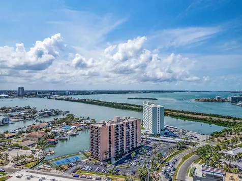 51 Island Way Clearwater Beach FL 33767
