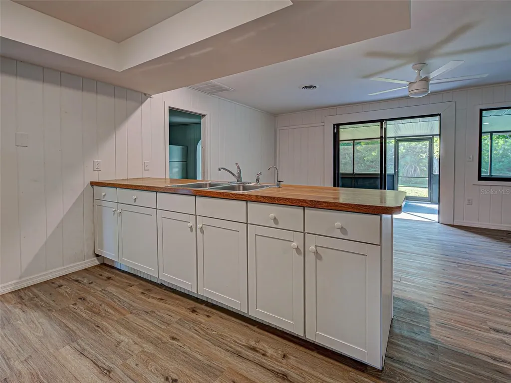 425 Morrison Avenue Englewood FL 34223