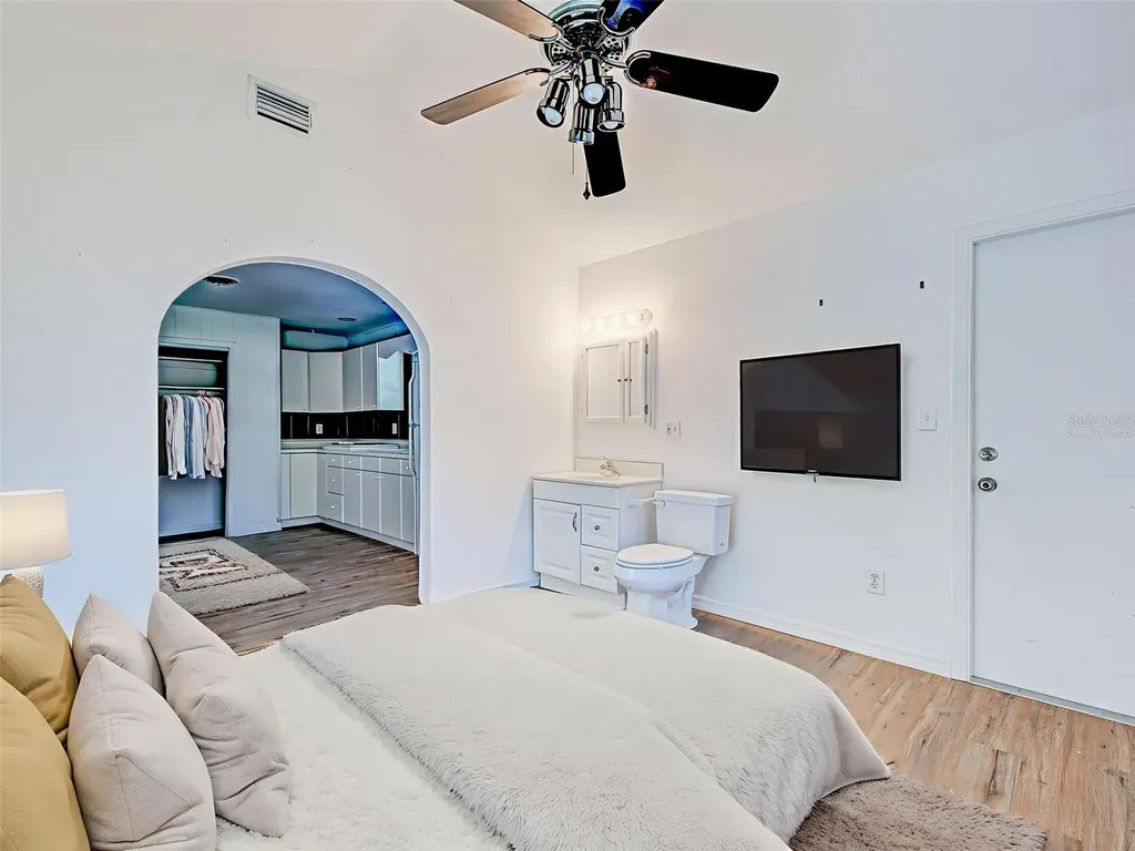 425 Morrison Avenue Englewood FL 34223
