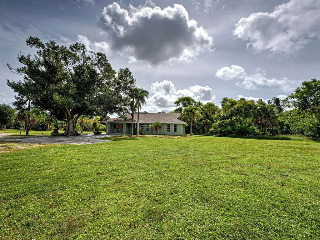 425 Morrison Avenue Englewood FL 34223