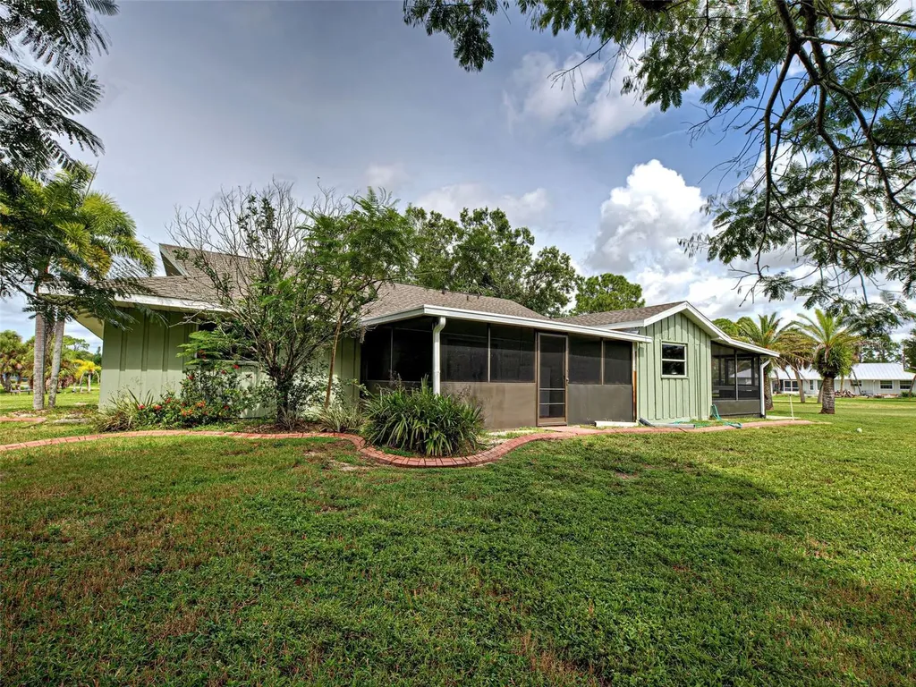 425 Morrison Avenue Englewood FL 34223