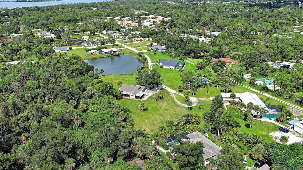 425 Morrison Avenue Englewood FL 34223