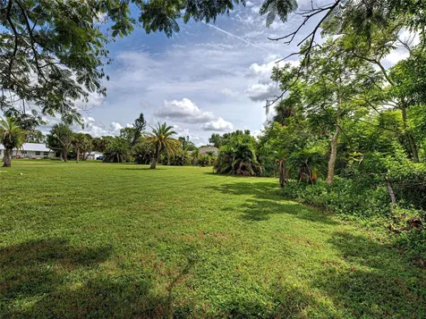 425 Morrison Avenue Englewood FL 34223