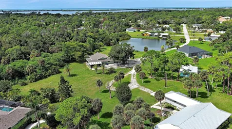 425 Morrison Avenue Englewood FL 34223