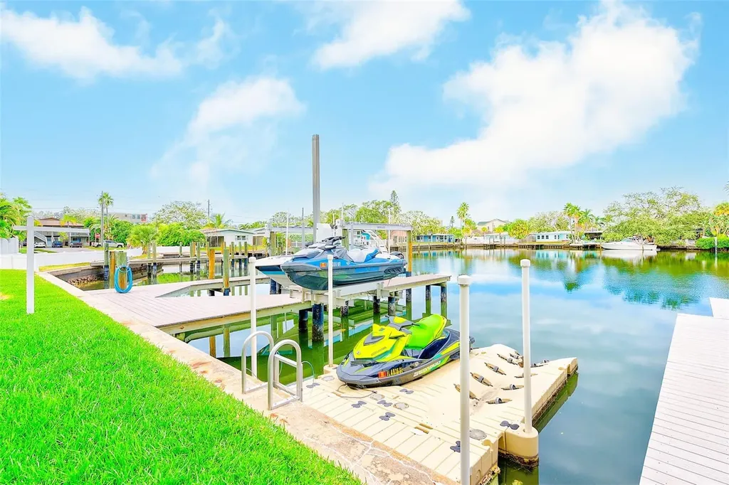 100 Windrush Boulevard Indian Rocks Beach FL 33785