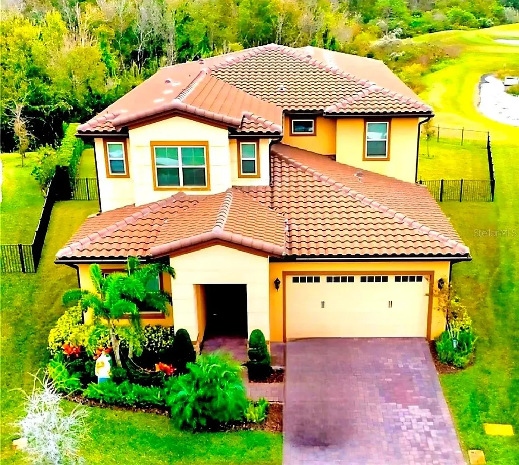 8112 Cleobury Drive Orlando FL 32832