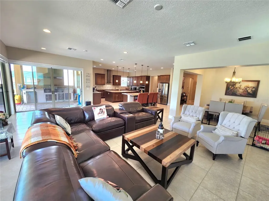 8112 Cleobury Drive Orlando FL 32832