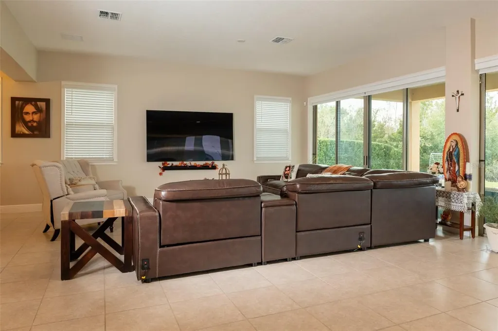 8112 Cleobury Drive Orlando FL 32832
