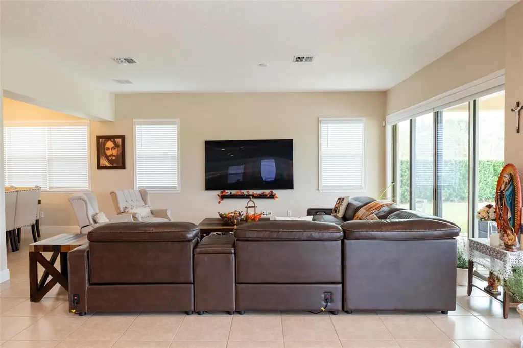 8112 Cleobury Drive Orlando FL 32832