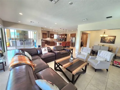 8112 Cleobury Drive Orlando FL 32832