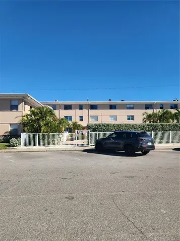 6700 Sunset Way St Pete Beach FL 33706