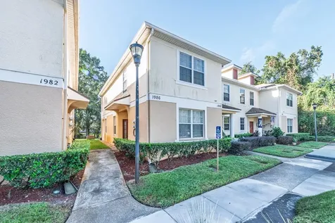 1986 Fiesta Ridge Court Tampa FL 33604