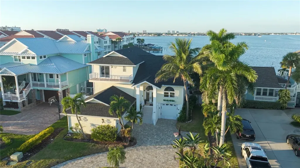 255 46th Avenue St Pete Beach FL 33706