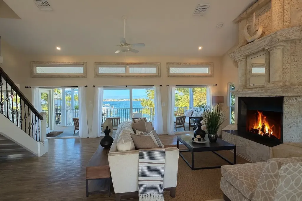 255 46th Avenue St Pete Beach FL 33706