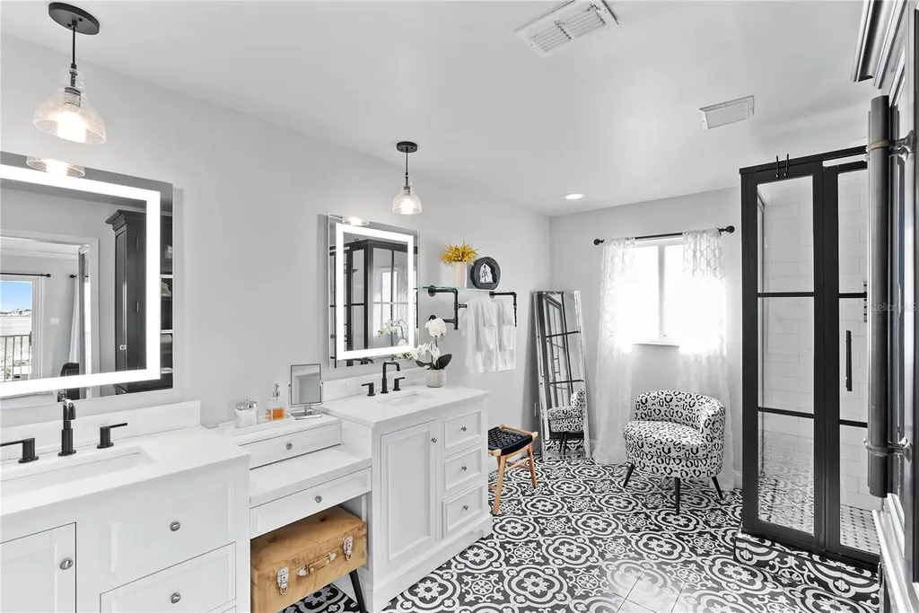 255 46th Avenue St Pete Beach FL 33706