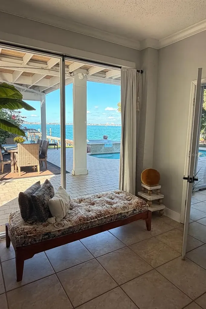 255 46th Avenue St Pete Beach FL 33706
