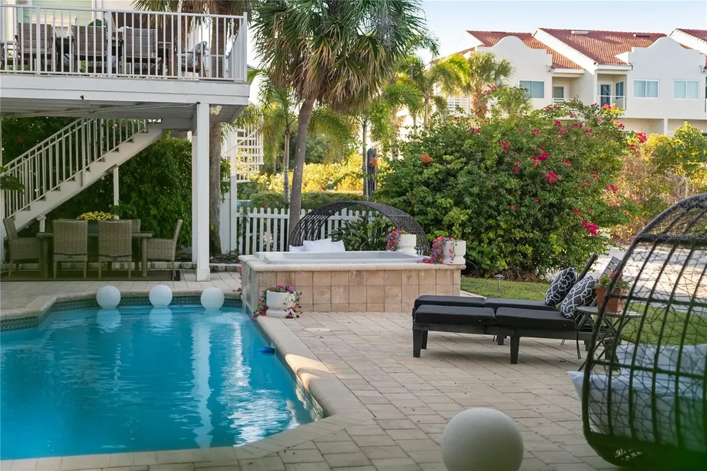 255 46th Avenue St Pete Beach FL 33706