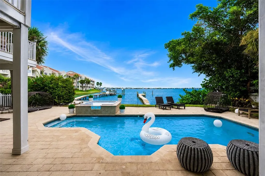 255 46th Avenue St Pete Beach FL 33706