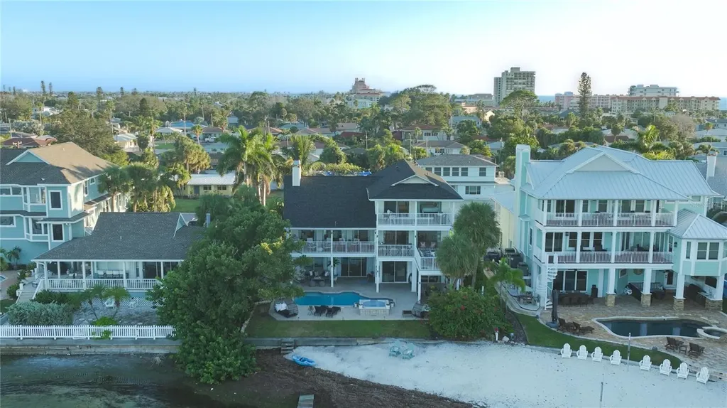 255 46th Avenue St Pete Beach FL 33706