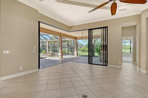 9261 Mcdaniel Lane Sarasota FL 34240