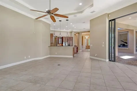 9261 Mcdaniel Lane Sarasota FL 34240