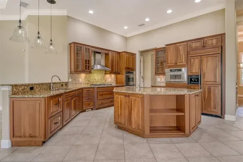 9261 Mcdaniel Lane Sarasota FL 34240