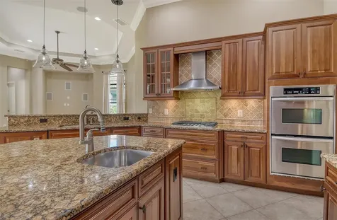 9261 Mcdaniel Lane Sarasota FL 34240