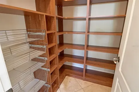 9261 Mcdaniel Lane Sarasota FL 34240