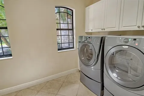 9261 Mcdaniel Lane Sarasota FL 34240