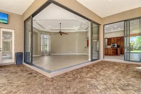 9261 Mcdaniel Lane Sarasota FL 34240