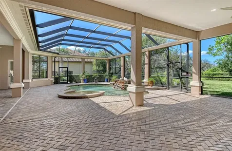 9261 Mcdaniel Lane Sarasota FL 34240