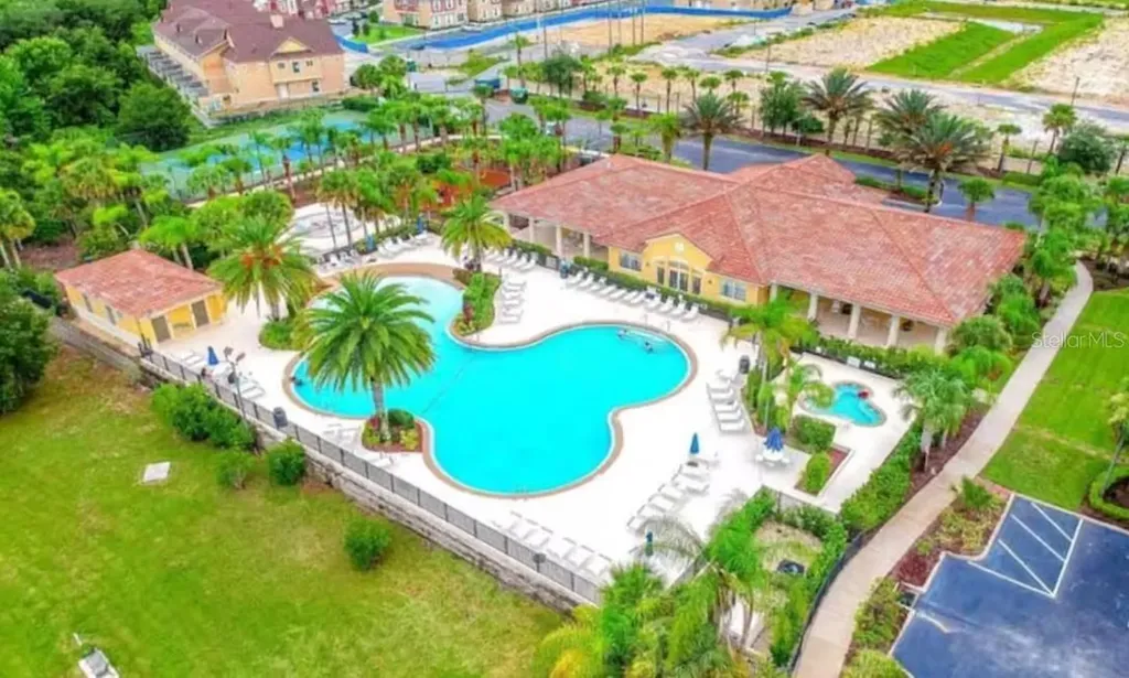 2888 Oakwater Drive Kissimmee FL 34747