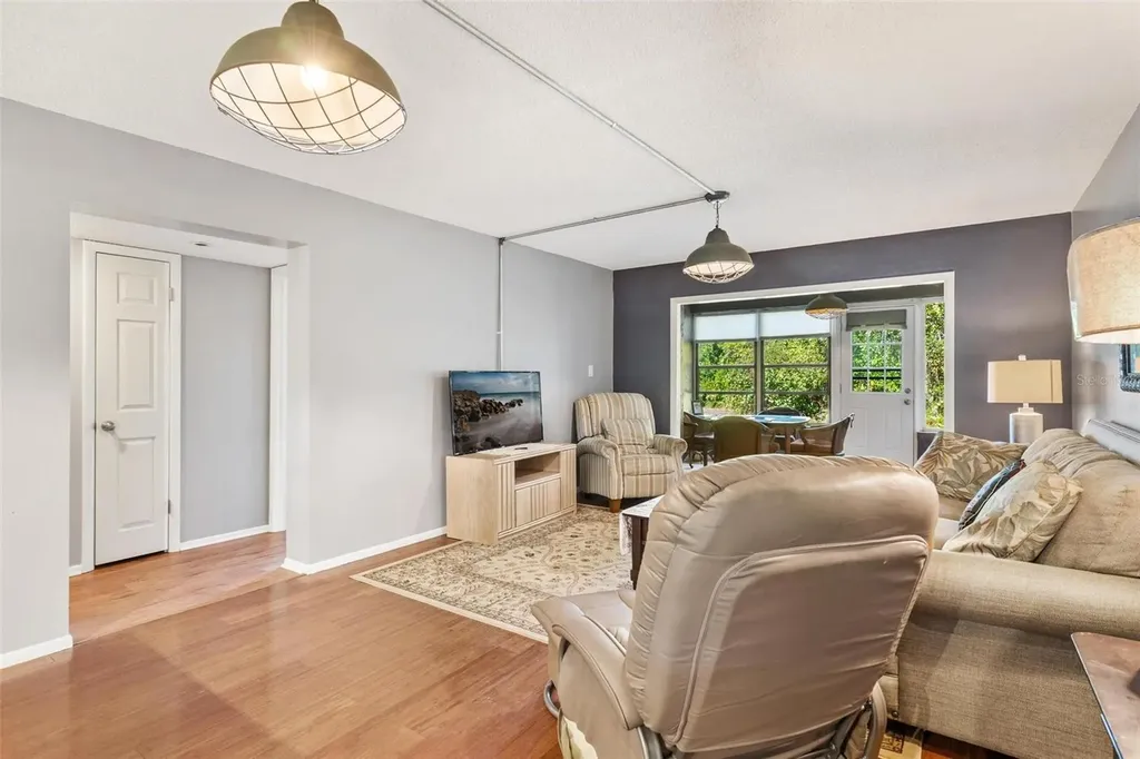 4300 Baywood Boulevard Mount Dora FL 32757
