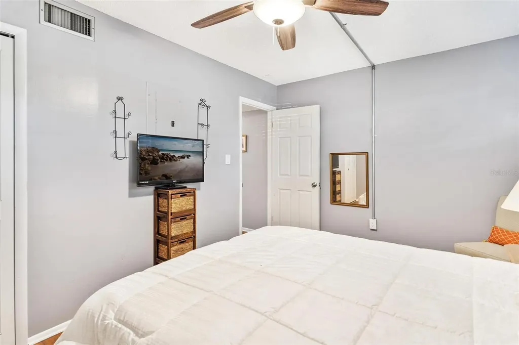 4300 Baywood Boulevard Mount Dora FL 32757