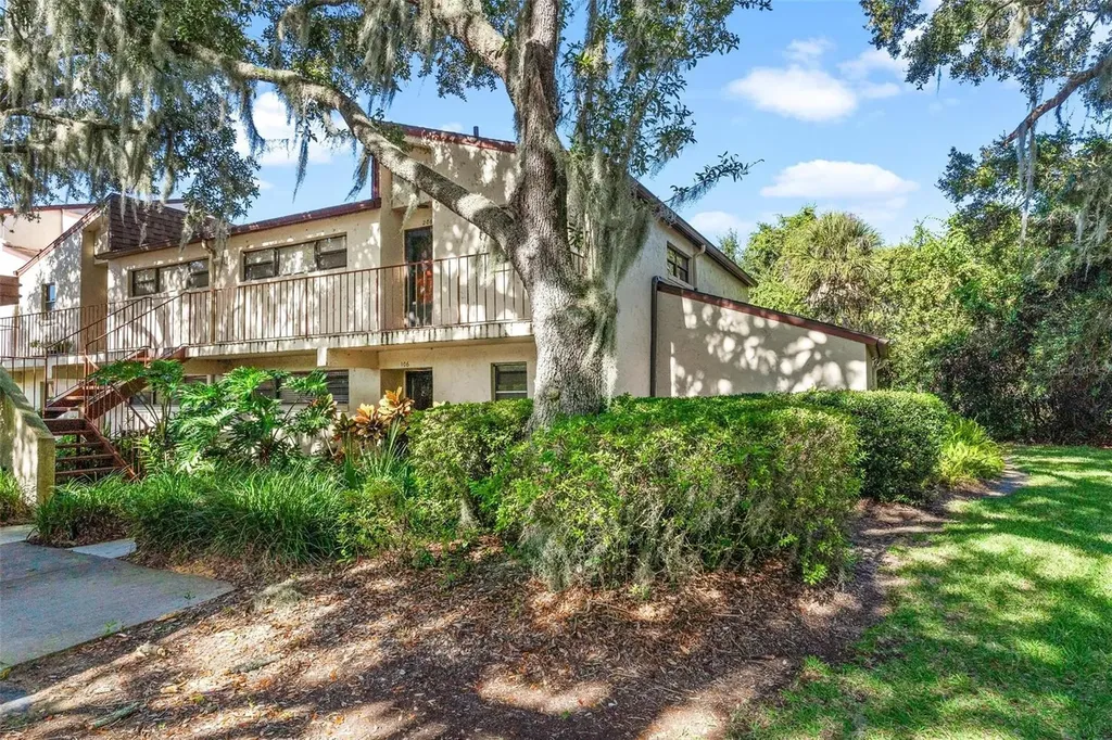 4300 Baywood Boulevard Mount Dora FL 32757