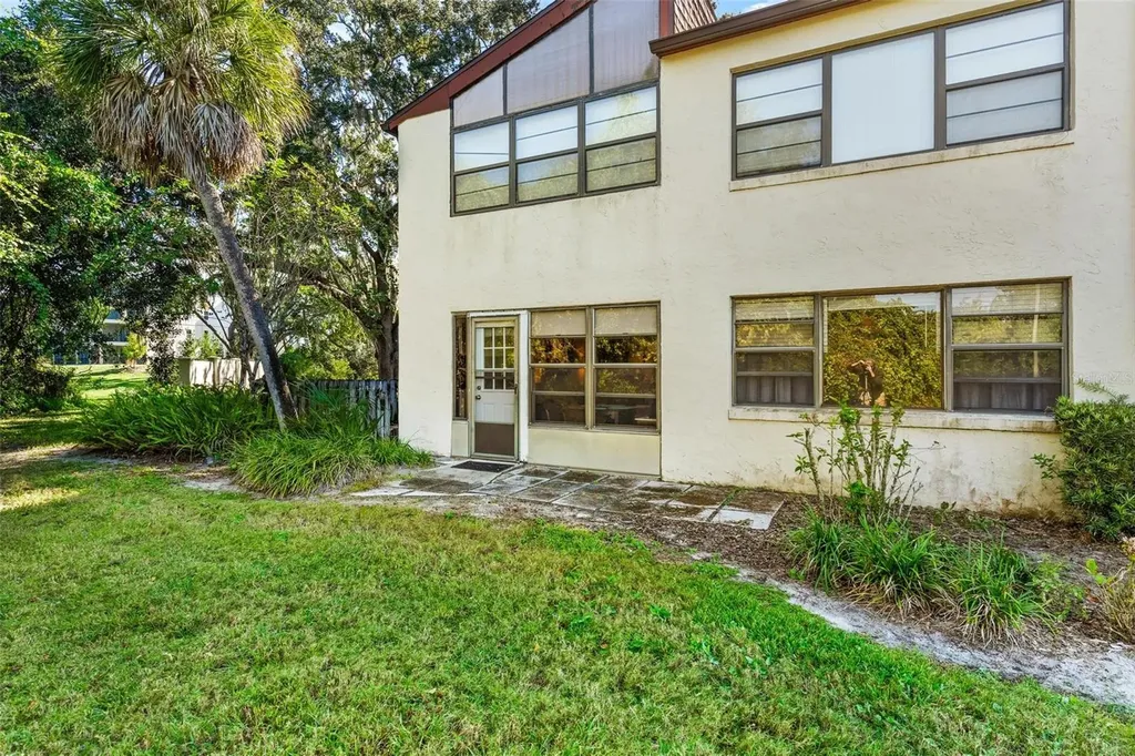 4300 Baywood Boulevard Mount Dora FL 32757