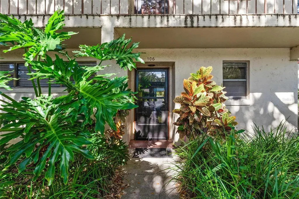 4300 Baywood Boulevard Mount Dora FL 32757