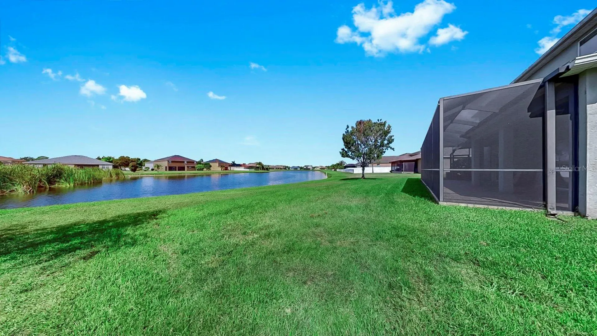 2429 Cumberland Cliff Drive Ruskin FL 33570