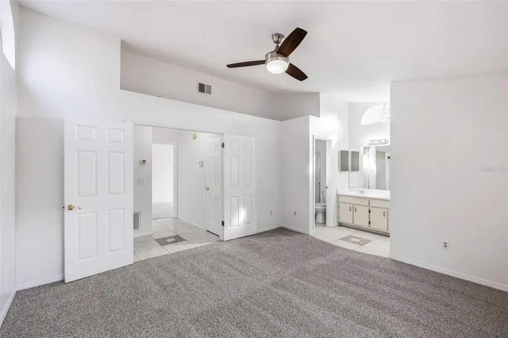 6040 Scotchwood Glen Orlando FL 32822