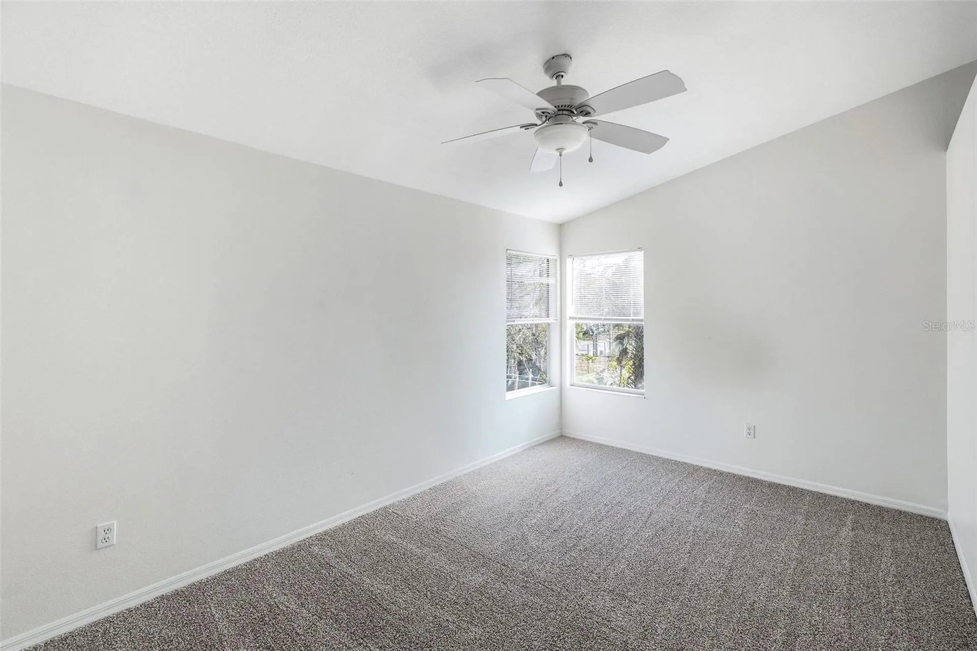 6040 Scotchwood Glen Orlando FL 32822