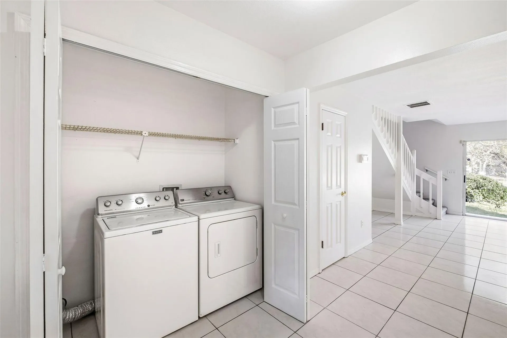 6040 Scotchwood Glen Orlando FL 32822