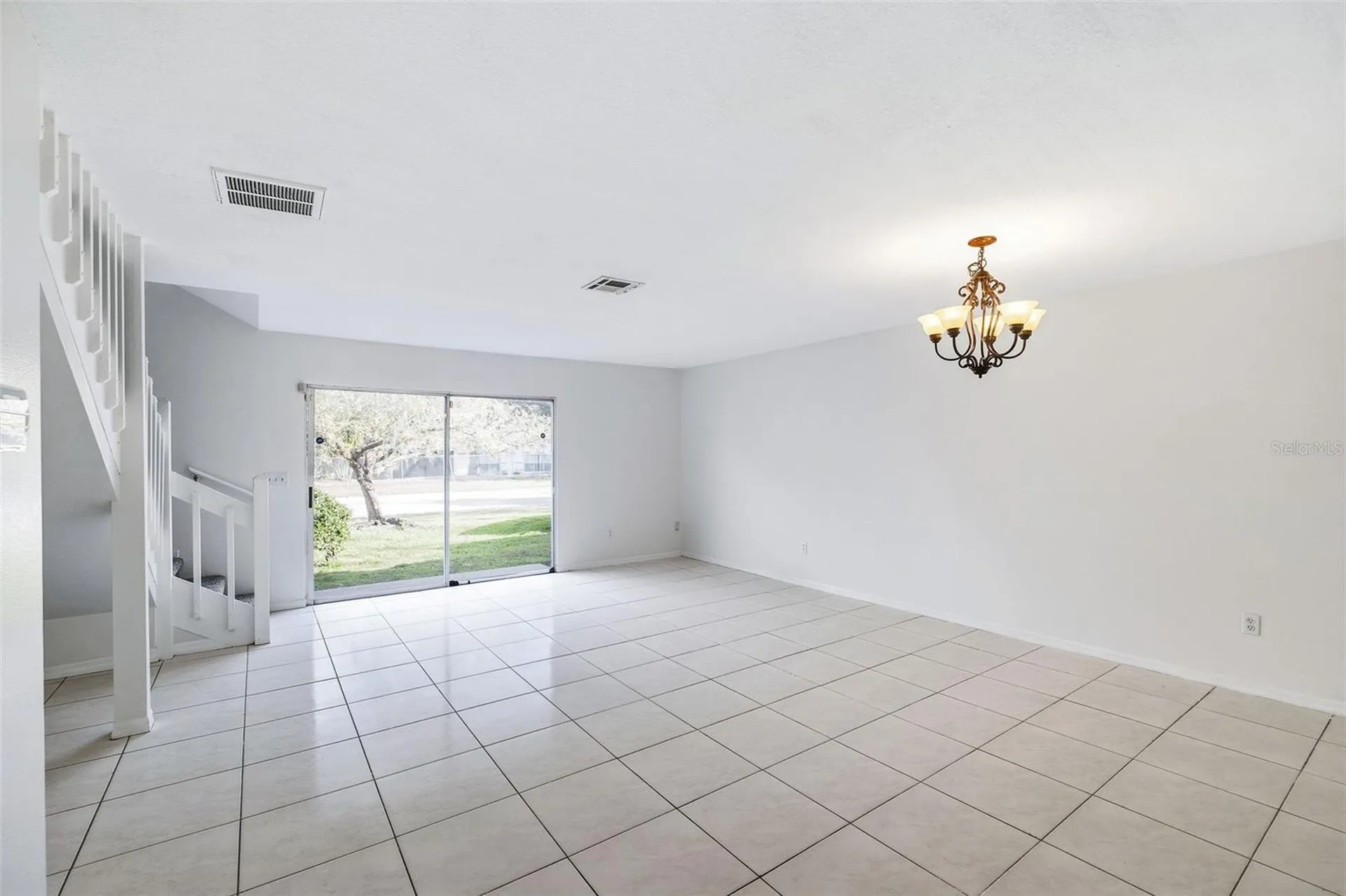 6040 Scotchwood Glen Orlando FL 32822
