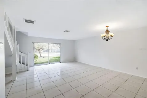 6040 Scotchwood Glen Orlando FL 32822