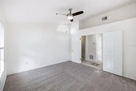 6040 Scotchwood Glen Orlando FL 32822