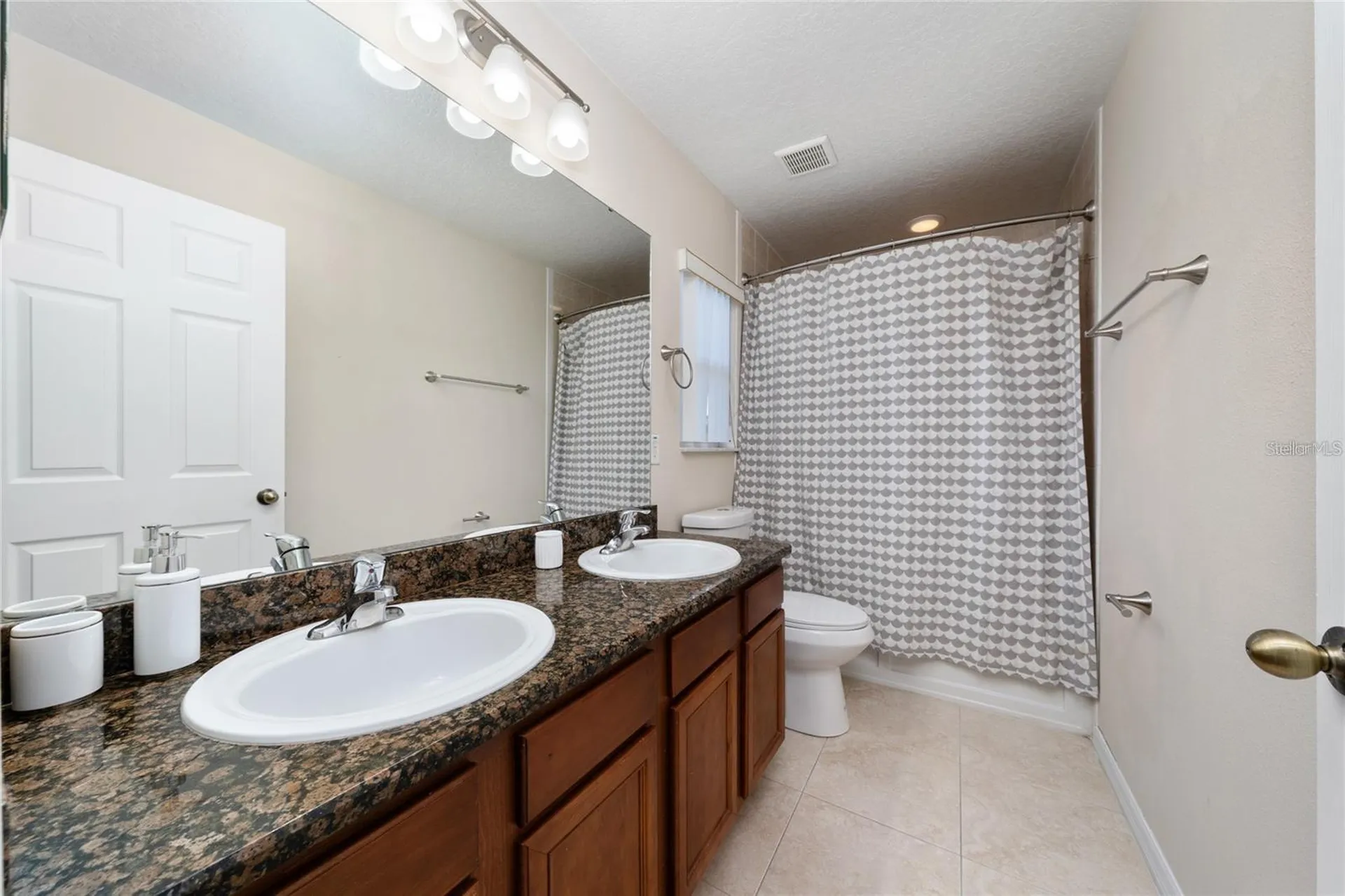 918 Emerald Green Court Kissimmee FL 34746