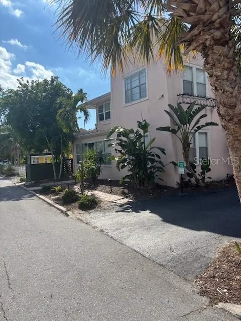 1604 N Osceola Avenue Clearwater FL 33755