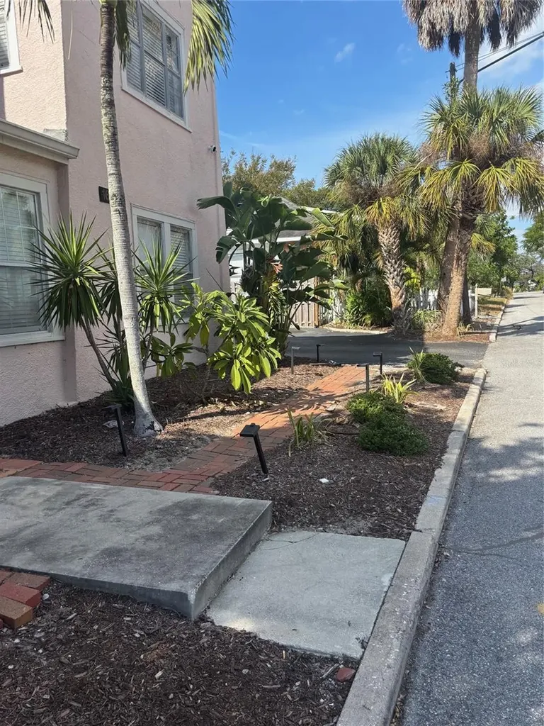 1604 N Osceola Avenue Clearwater FL 33755